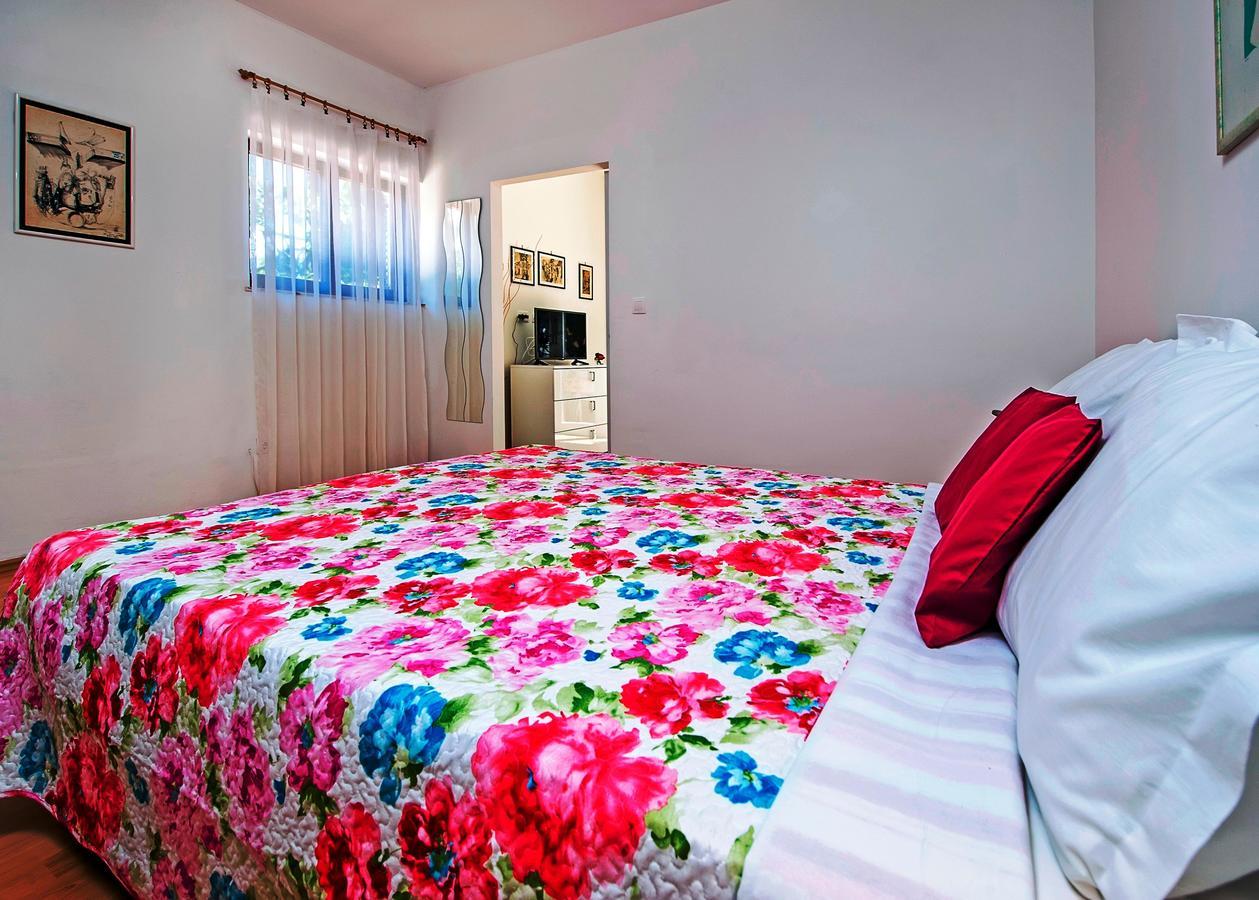 Molo Apartment *
