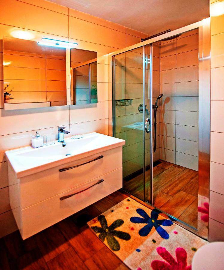 Molo Apartment